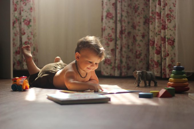 Zasady bezpiecznego domu dla ciekawskiego i aktywnego malucha